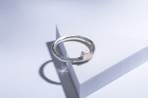 Silver ring with gold detail "Aseti"