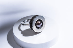 Silver ring with river pearl